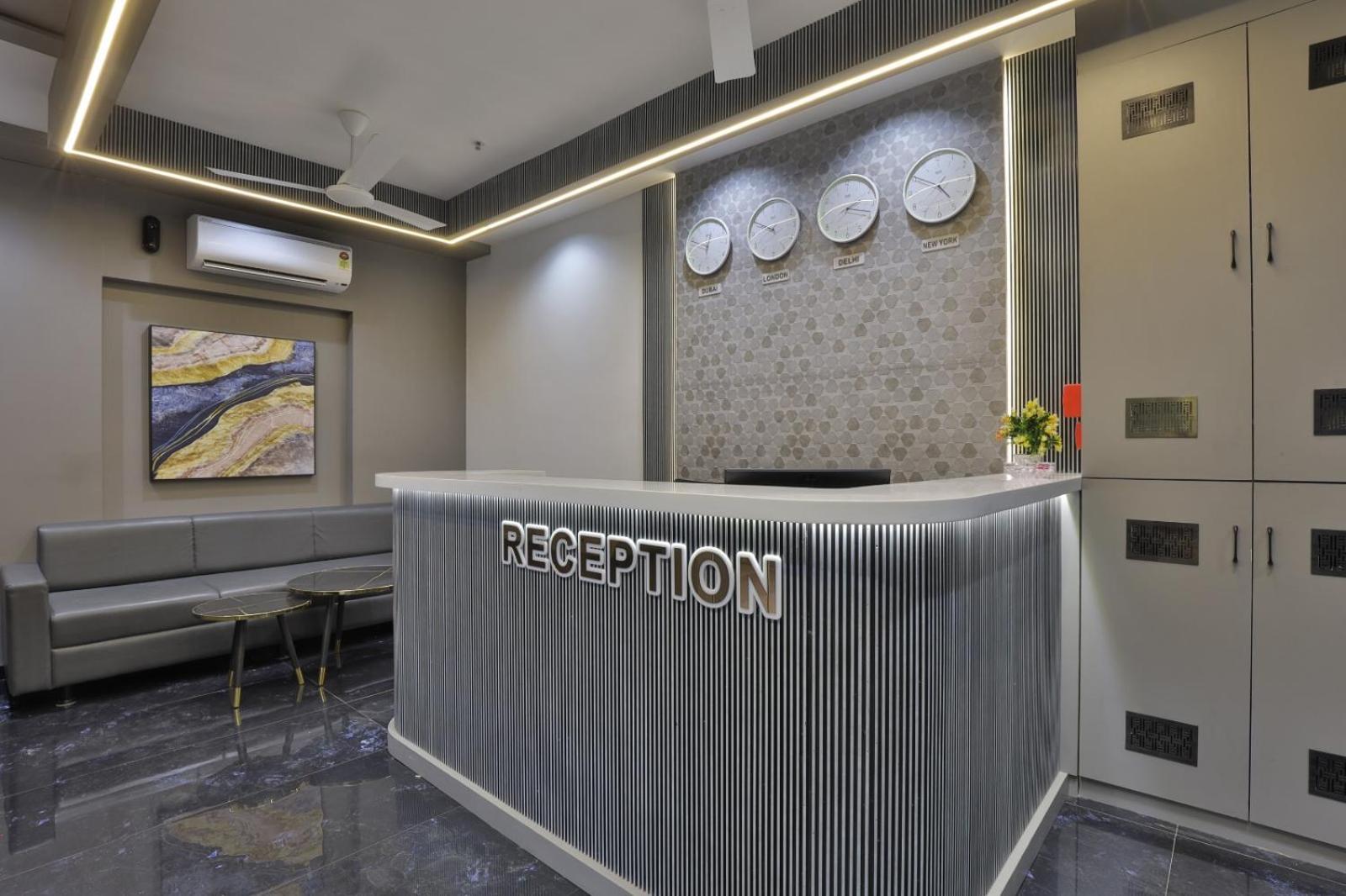 Hotel Legacy Ахмедабад Экстерьер фото